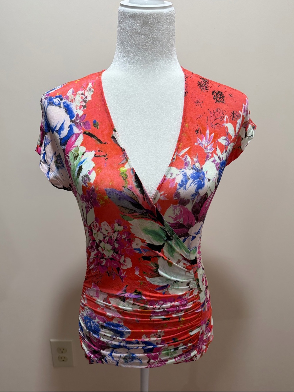 ETRO Milano Colorful Floral Stretch Faux Wrap Short Sleeve Top Sz. 40 (4)